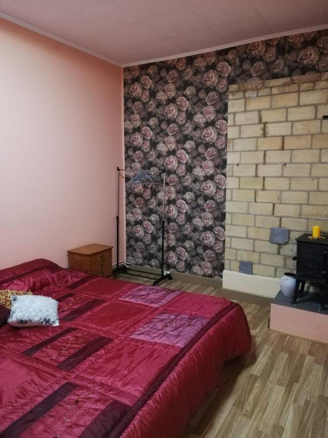 Pils Ielas Apartamenti Kandava Eksteriør billede